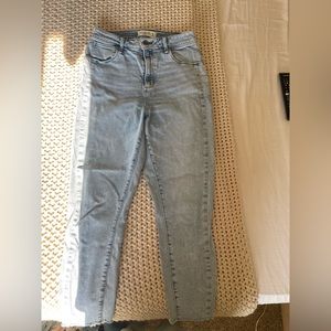 Abercrombie jeans, small size 28 short. Tiny stain (shown in the pictures)